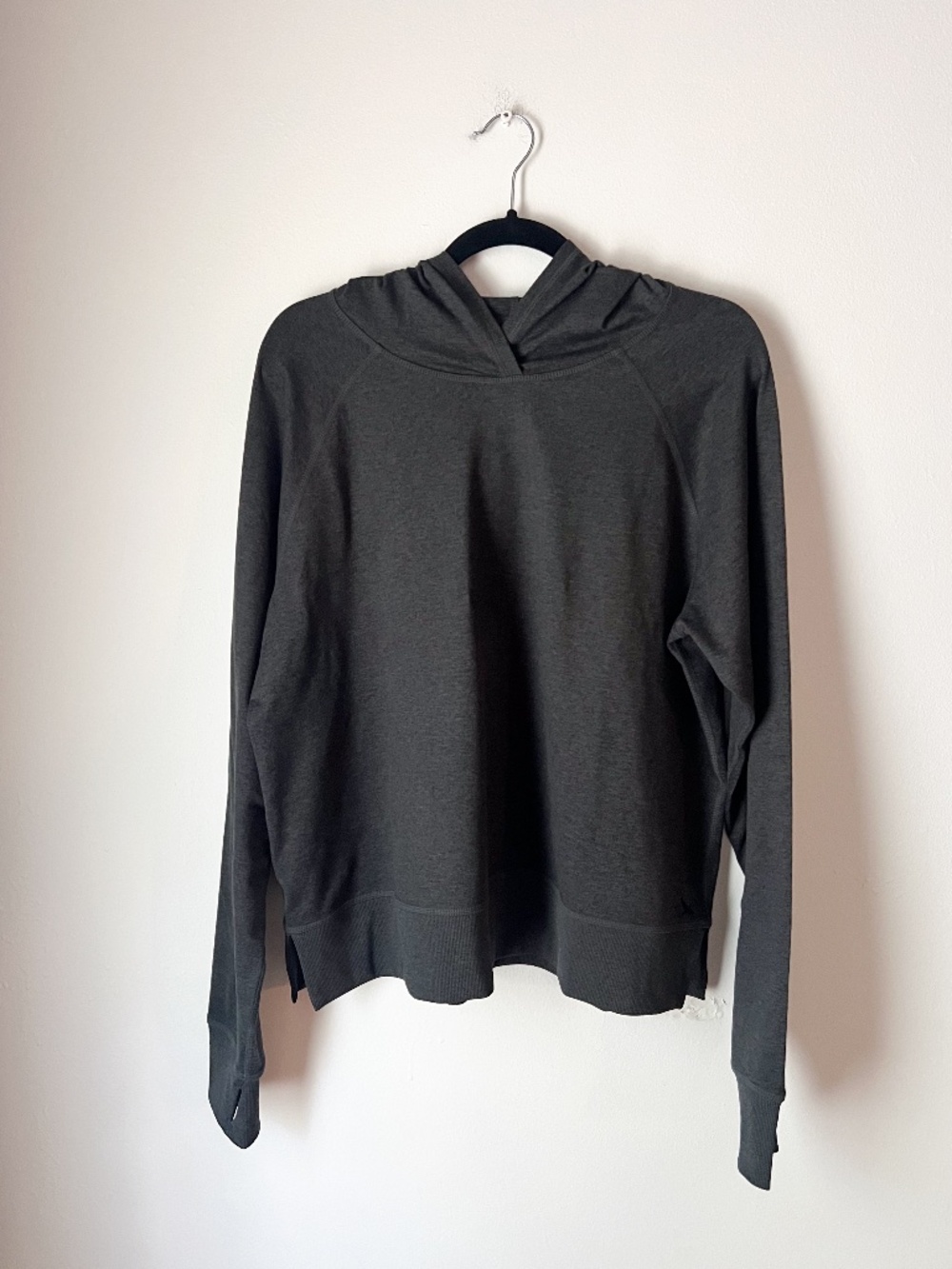Eddie Bauer Performance Hoodie Women’s TL Black Lightweight Thumbhole Pullover